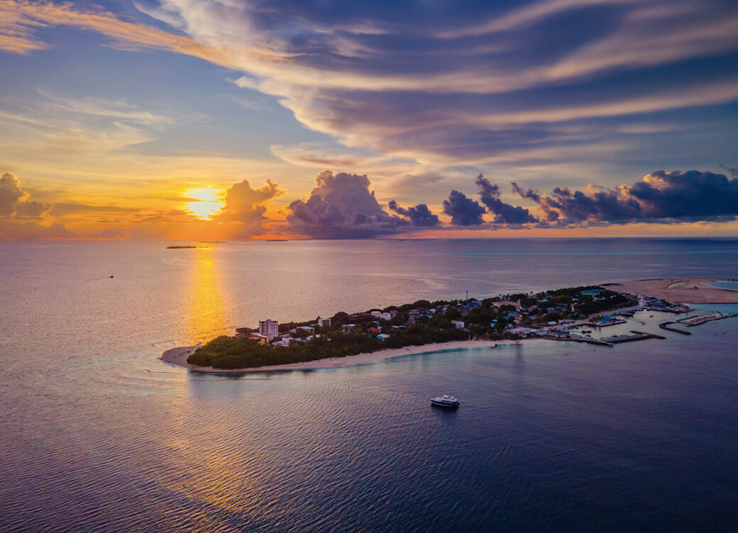 maldives sunset ukulhas local island